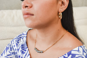 MARYA - NATURAL PEACOCK TONED PEARL NECKLACE (GOLDFILLED)