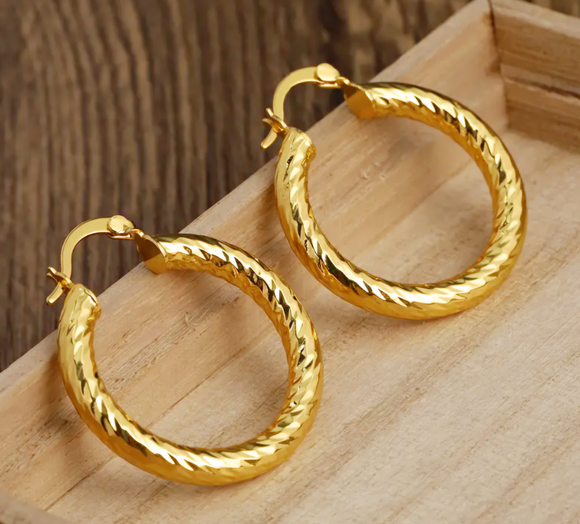 Simple Hoop Earrings - Vintage Elegant Style